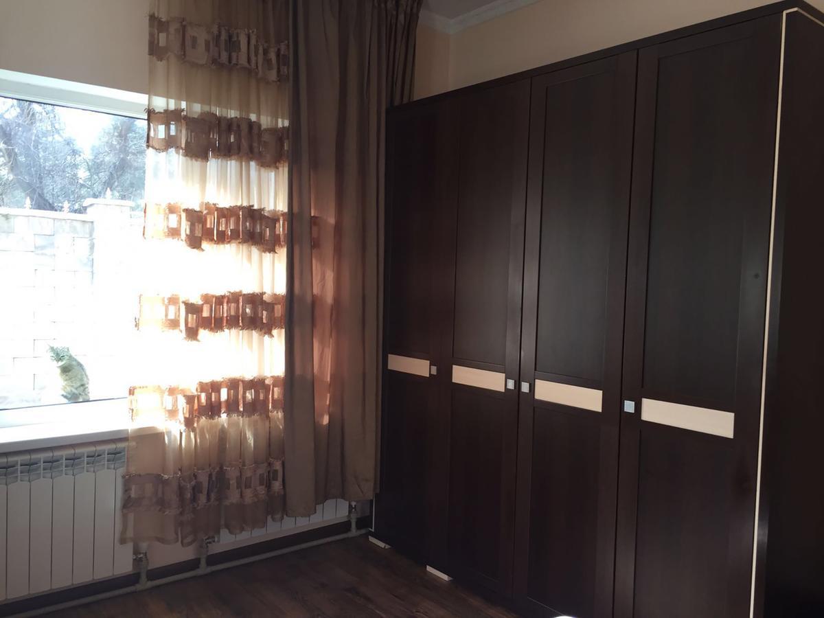 Almaty Backpackers Exterior photo